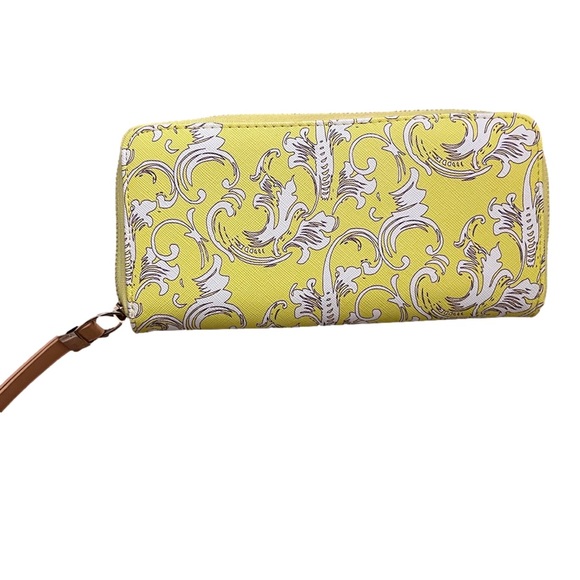 Shiraleah Handbags - Shireah Womens Wallet Good Used Condition Yellow Paisley